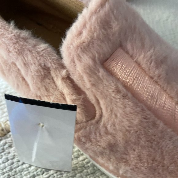 NWT~.Qupid Light Pink Fuzzy Loafers~sz 9 - Picture 6 of 13